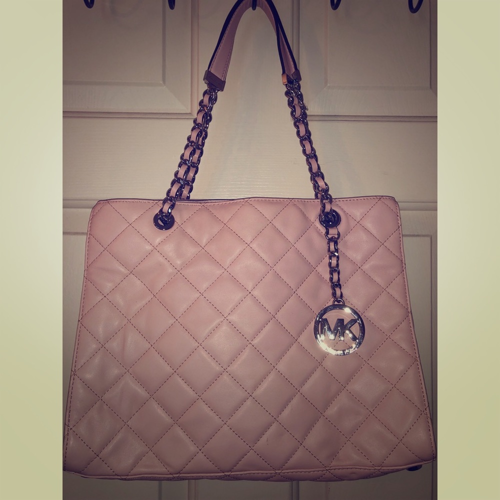Michael KORS purse with protective pouch baggy